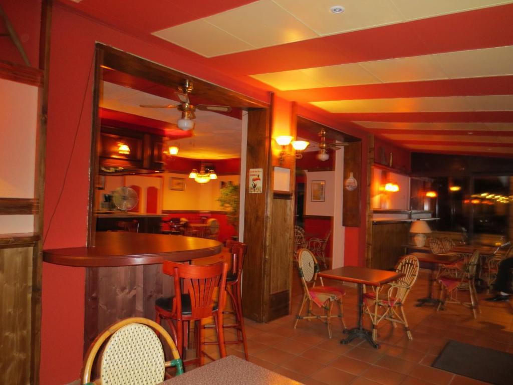 Hotellerie Du Centre Salies-du-Salat Esterno foto