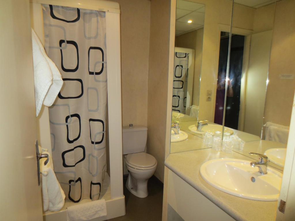 Hotellerie Du Centre Salies-du-Salat Esterno foto