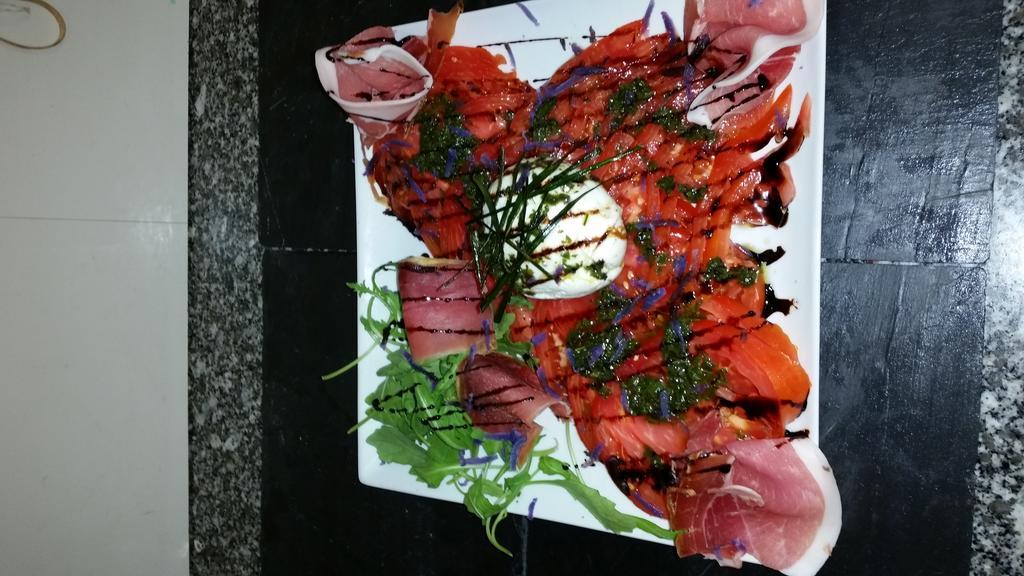 Hotellerie Du Centre Salies-du-Salat Esterno foto